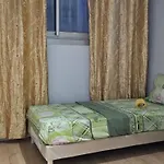 Premium Metro Au Pied Confort Tlse Bed & Breakfast