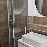 Premium Metro Au Pied Confort Tlse טולוז